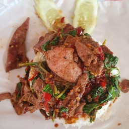 กระเพราตับหมู