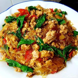 Stir Fried Basil With Glass Noodles And Minced Chicken