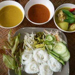 ขนมจีนป้าแต๊ก