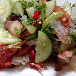 ส้มตำแซ่บสุดซอย