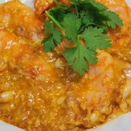 มันกุ้งผัดไข่ ราดข้าว