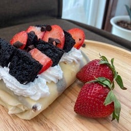 ราดหน้านายเคี้ยงเอมไพร์(ตลาดทวีสมาน)