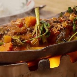 ปลาช่อนแกงส้ม