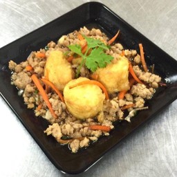 เต้าหู้ไข่ทรงเครื่อง
