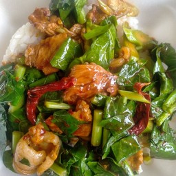 ข้าวคะน้าหมูชิ้น