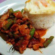 เครื่องแกงเนื้อ ราดข้าว
