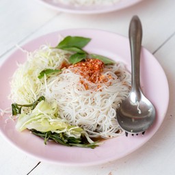 ขนมจีนน้ำยาปลาร้า