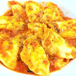 3 Cheese Ravioli with Tomato Sauce