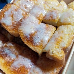 ขนมปังปิ้ง เตาถ่าน เนย นม น้ำตาล