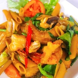 Spaghetti or Penne Pork or Chicken, with Spicy Thai Herb