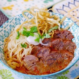 ข้าวซอยเนื้อน่องลาย