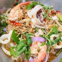 ยำมาม่า