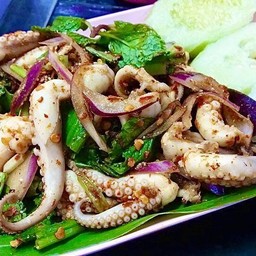 ลาบปลาหมึกสาย