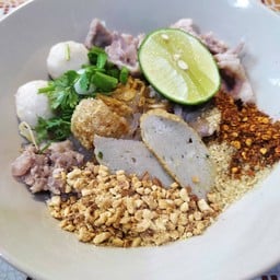 ขวัญใจก๋วยเตี๋ยวเรือ