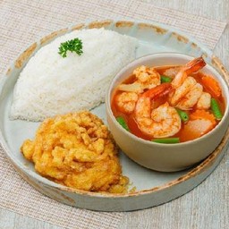 New! ข้าวแกงส้มผักรวมกุ้ง - ไข่ฟู