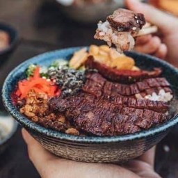 Harami SteakDon