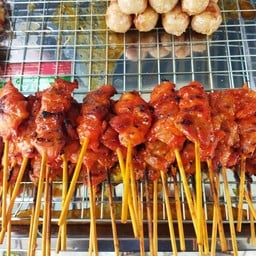 ร้านกนกวรรณ ข้าวเหนียวหมูปิ้ง
