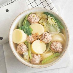 แกงจืดผักกาดขาวเต้าหู้หมูสับ