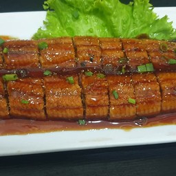 ปลาไหลญี่ปุ่นย่างซีอิ้ว