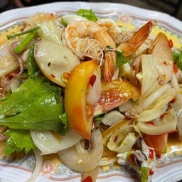 ยำมาม่ารวมมิตร