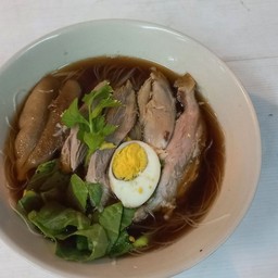 ก๋วยเตี๋ยวขาหมู