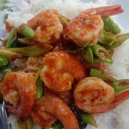 ข้าวราดผัดพริกแกง