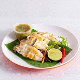 ไข่หมึกจิ้มซีฟู้ด