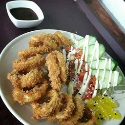 ปลาหมึกชุปเกล็ดขนมปัง