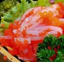 หมึกหอมคลุกไข่กุ้ง ซาชิมิ