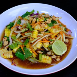 ยำมะม่วงข้าวโพด