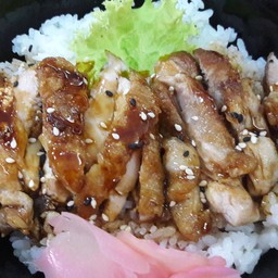 ข้าวไก่ย่างซีอิ้ว