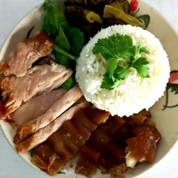 ข้าวขาหมูเนื้อหนัง