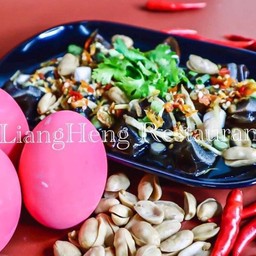 ยำไข่เยี่ยวม้า