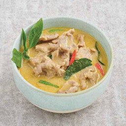 แกงเขียวหวานเนื้อน่องพริกขี้หนู