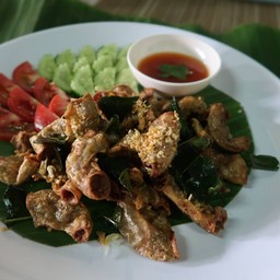 ไส้หวานทอดกระเทียม