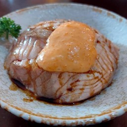 ข้าวหน้าแซลม่อนเบิร์น
