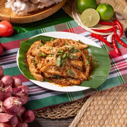 น้ำตกคอหมูย่าง