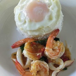 กระเพราทะเลราดข้าว+ดาว