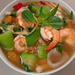 แกงเลียงกุ้งสดผักรวม