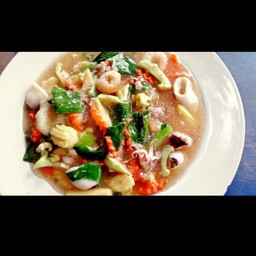 ราดหน้าทะเล