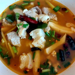 ต้มแซ่บขาหมู