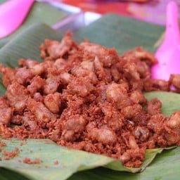 ร้านหมูทอดป้าแดง  นารายา