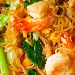 ผัดมาม่าทะเล