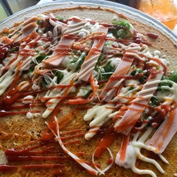 พิซซ่า ชีส แฮม ปูอัด ยำสาหร่ายราดซอสพริก ซอสมะเขือ มายองเนส