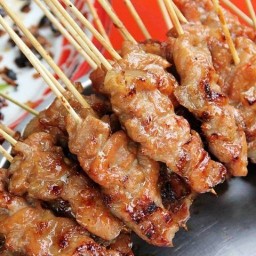 หมูปิ้ง & ขาหมู สร้างฝัน