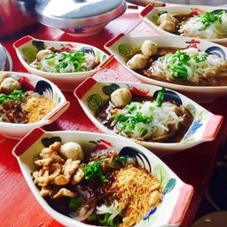 ใหญ่หมู