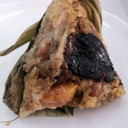 บะจ่างเครื่องแน่น