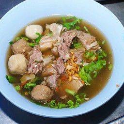 เกาเหลาลูกชิ้นเนื้อเปื่อย