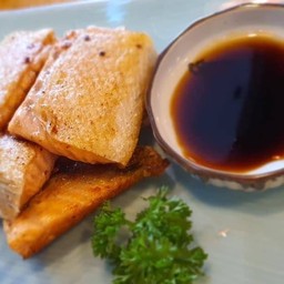ท้องแซลม่อนย่าง