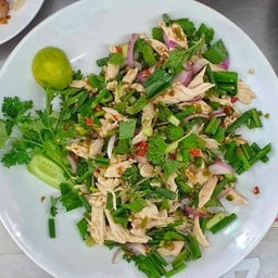 ยำไก่อกแตก